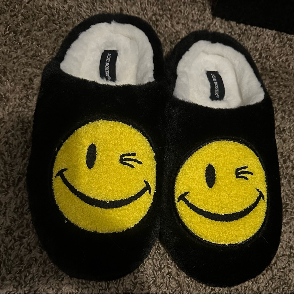 Joe Boxer Black Smiley Face Slippers